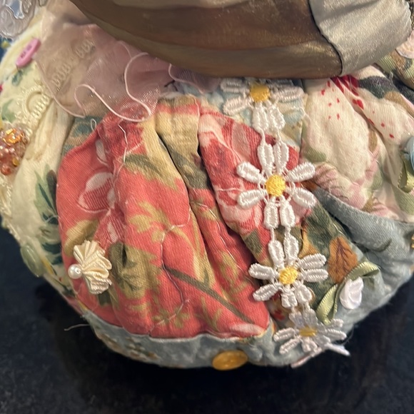 Porcelain, Hand-Crafted Angel Doll / Decoration. - Picture 10 of 16